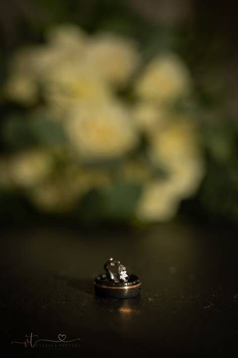 Wedding photo at The Hounds, Stonington CT, ring pictures at the table making a word love with a withe wood sing, the photographer was by Vanessa Trettel.
Professional wedding photographer
CT wedding Venue
engagement photographer'