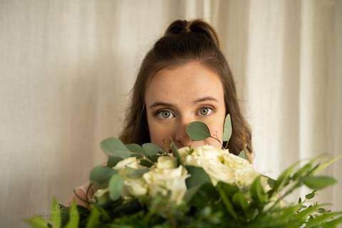 Wedding photo at The Hounds, Stonington CT, bride picture with the bouquet, the photographer was by Vanessa Trettel.
Professional wedding photographer
CT wedding Venue
engagement photographer'