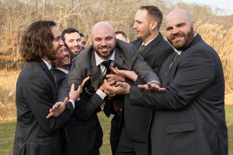 Wedding photo at The Hounds, Stonington CT, groom picture and the groomsmen all together and the little dog walk around, the photographer was by Vanessa Trettel.
Professional wedding photographer
CT wedding Venue
engagement photographer'