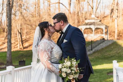 Best Wedding photographer CT
Avon Old Farms Hotel
Avon CT wedding
Bridal party photography
Green bridesmaid dresses
Bridesmaids pictures
Groom photos
Wedding photos ideas
Vanessa Trettel Photography'