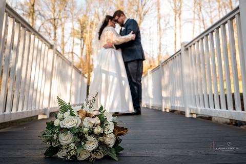 Best Wedding photographer CT
Avon Old Farms Hotel
Avon CT wedding
Bridal party photography
Green bridesmaid dresses
Bridesmaids pictures
Groom photos
Wedding photos ideas
Vanessa Trettel Photography'