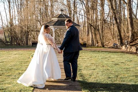 Best Wedding photographer CT
Avon Old Farms Hotel
Avon CT wedding
Bridal party photography
Green bridesmaid dresses
Bridesmaids pictures
Groom photos
Wedding photos ideas
Vanessa Trettel Photography'