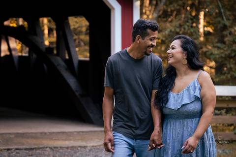 Amidst the beauty of Southford Fall, Bruna & Rogerio's laughter dances on the breeze, a testament to the joy found in their enchanting engagement.
Best wedding Photographer in CT
Vanessa Trettel photography
Engagement photography at Southford Fall CT'