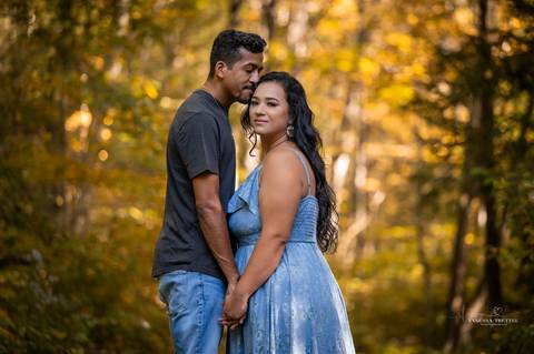 Bruna & Rogerio share a tender lakeside embrace, bathed in the golden glow of a Southford Fall afternoon, their love echoing amidst autumn's whispers.
Best wedding Photographer in CT
Vanessa Trettel photography
Engagement photography at Southford Fall CT'