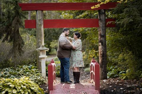 Wedding photographer CT, engagement session Wickham Park, Manchester CT, autumn engagement photos, outdoor engagement photography, dog-friendly engagement session, romantic engagement shoot, candid engagement photography, Vanessa Trettel photography'