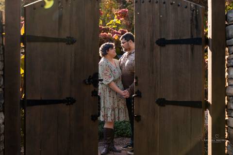 Wedding photographer CT, engagement session Wickham Park, Manchester CT, autumn engagement photos, outdoor engagement photography, dog-friendly engagement session, romantic engagement shoot, candid engagement photography, Vanessa Trettel photography'