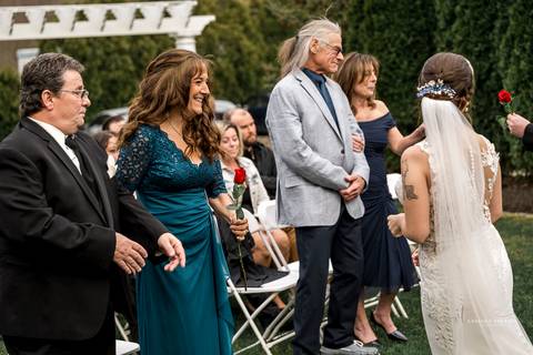 With the soft hues of spring as their backdrop, Sarah & Seth's love shines brightly, illuminating the enchanting ambiance of Georgina's Weddings & Banquets.
Best wedding Photographer in CT
Vanessa Trettel photography
Hartford Wedding photographer
Wedding '