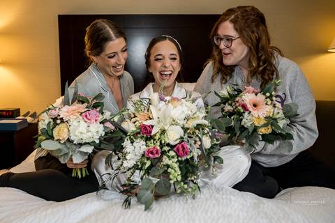 In a burst of joy, Sarah & Seth embrace, their happiness palpable as they celebrate their love in the picturesque setting of Bolton, CT.
Best wedding Photographer in CT
Vanessa Trettel photography
Georgina's Weddings & Banquets
Wedding photos ideas'