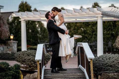 In a burst of joy, Sarah & Seth embrace, their happiness palpable as they celebrate their love in the picturesque setting of Bolton, CT.
Best wedding Photographer in CT
Vanessa Trettel photography
Georgina's Weddings & Banquets
Wedding photos ideas'