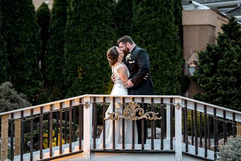 With the soft hues of spring as their backdrop, Sarah & Seth's love shines brightly, illuminating the enchanting ambiance of Georgina's Weddings & Banquets.
Best wedding Photographer in CT
Vanessa Trettel photography
Hartford Wedding photographer
Wedding '