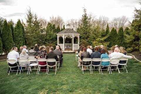 Capturing the essence of romance, Sarah & Seth steal a quiet moment, their laughter echoing through the gardens of Georgina's Weddings & Banquets.
Best wedding Photographer in CT
Vanessa Trettel photography
Georgina's Weddings & Banquets
Wedding photos'