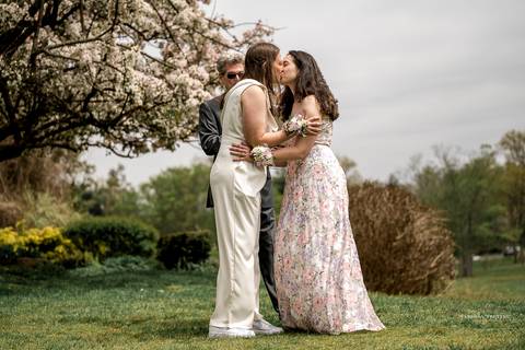 In the midst of Elizabeth Park's floral splendor, Katie & Michaela's wedding exudes warmth and intimacy, with every smile and touch immortalized in timeless photographs.
Gay Wedding
Lesbian wedding pictures
gay wedding photographer
Vanessa Trettel Photo'