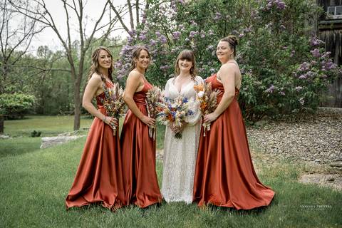 Best Wedding photographer CT
Salem Herb Farm
Rustic Wedding ideas
Salem CT wedding
Bridal party photography
Red bridesmaid dresses
Bridesmaids pictures
Groom photos
Wedding photos ideas
Vanessa Trettel Photography'