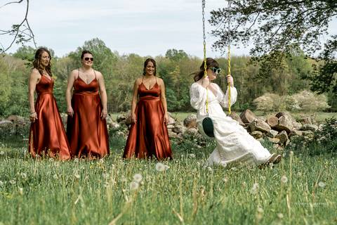 Best Wedding photographer CT
Salem Herb Farm
Rustic Wedding ideas
Salem CT wedding
Bridal party photography
Red bridesmaid dresses
Bridesmaids pictures
Groom photos
Wedding photos ideas
Vanessa Trettel Photography'