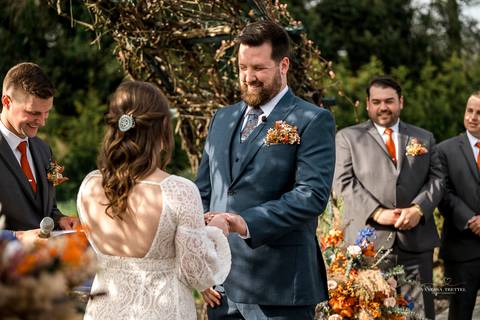 Best Wedding photographer CT
Salem Herb Farm
Rustic Wedding ideas
Salem CT wedding
Bridal party photography
Red bridesmaid dresses
Bridesmaids pictures
Groom photos
Wedding photos ideas
Vanessa Trettel Photography'