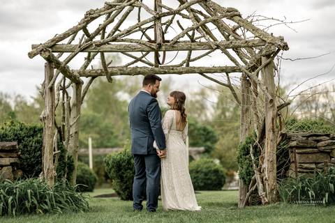 Best Wedding photographer CT
Salem Herb Farm
Rustic Wedding ideas
Salem CT wedding
Bridal party photography
Red bridesmaid dresses
Bridesmaids pictures
Groom photos
Wedding photos ideas
Vanessa Trettel Photography'