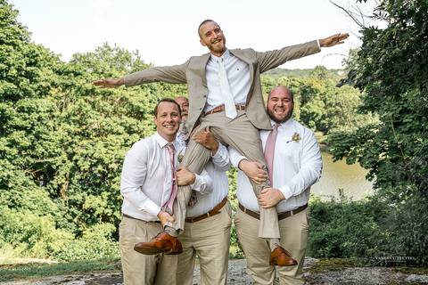 Groomsmen laugh together before the ceremony, dressed in classic navy suits. Relaxed and fun wedding vibes captured in Mystic, CT.
Vanessa Trettel best wedding photographer in CT
wedding photos Mystic CT'