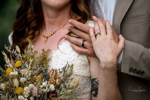 The couple shares a quiet moment in a wildflower field after the ceremony. Natural and emotional wedding photography in Connecticut.
Vanessa Trettel best wedding photographer in CT
wedding photos Mystic CT'