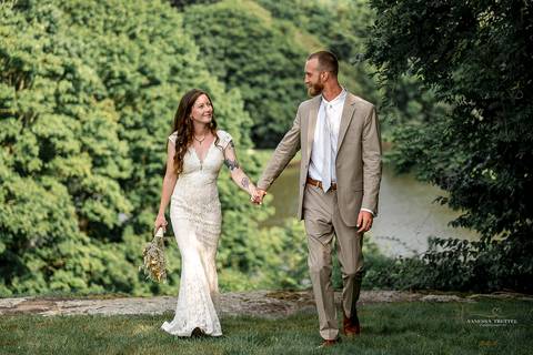 The couple shares a quiet moment in a wildflower field after the ceremony. Natural and emotional wedding photography in Connecticut.
Vanessa Trettel best wedding photographer in CT
wedding photos Mystic CT'