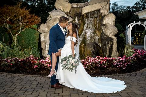 A creative shot of the bride and groom at Cascade Fine Catering, highlighting romantic details and warm scenery.
Cascade Fine Catering in Hamden, CT
Vanessa Trettel Photography'