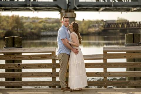 A joyful walk through the blooming spring landscape of a Connecticut park, where Ashley & Andrew’s engagement session unfolded with love, laughter, and tender glances that tell their story.
Vanessa Trettel photography
Best Wedding Photographer in CT e NYC'