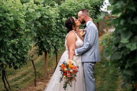 Romantic wedding portraits of Bruna & Robert surrounded by lush vineyard rows, glowing in the soft summer light, a dream setting in Connecticut wine country.
Wedding photographer in CT
Vanessa Trettel Photography
wedding photos idea'