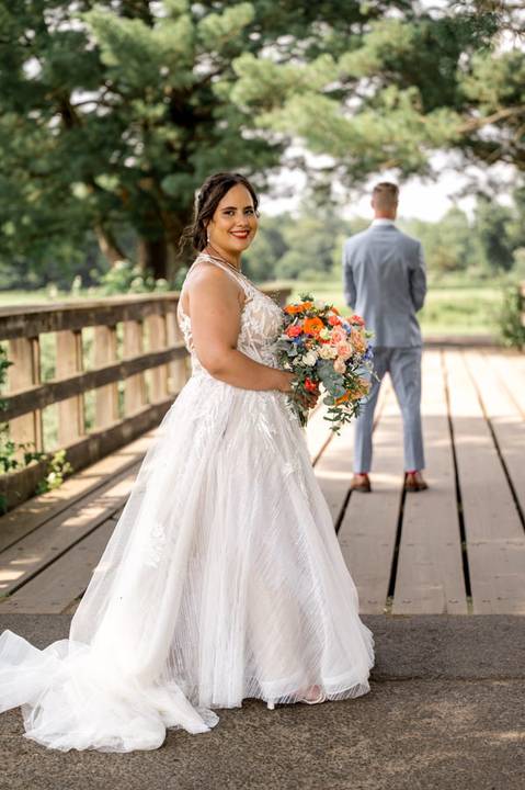 Robert turns around and breaks into a huge smile during the first look, a raw, emotional moment captured under the golden Connecticut sun.
Wedding photographer in CT
Vanessa Trettel Photography'
