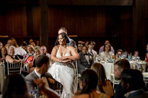 From choreographed moves to spontaneous laughter, the reception at Heritage Hotel turned into an epic celebration full of unforgettable dance floor moments.
Wedding photographer in CT
Vanessa Trettel Photography
wedding photos idea'