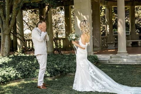 A breathtaking first look at Eolia Mansion. His tears, her smile. Pure magic. #FirstLook #WeddingDay #ConnecticutWedding #EoliaMansion'