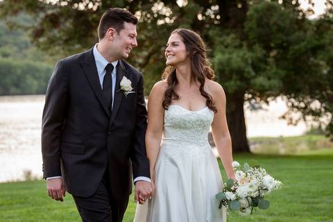 A second walking frame shows them laughing, the golden light wrapping around them as they move in sync.
Vanessa Trettel Photography'