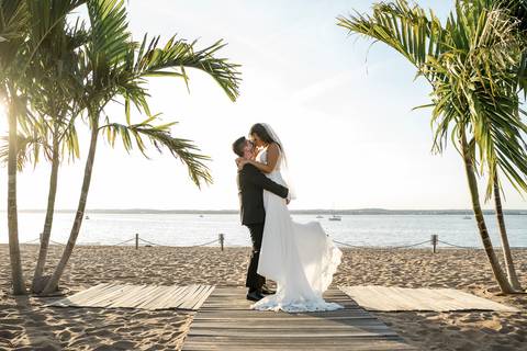 Romantic kiss on the beach during a summer sunset in CT.
Vanessa Trettel Photography
Wedding photo at Anthony's Ocean View | New Haven CT '