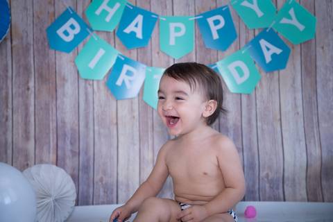 Smash cake boy ballon theme'