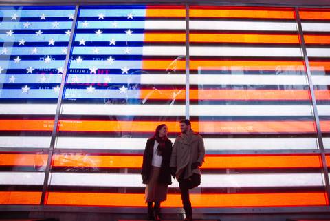 Times Square, NYC New York Couple photo
photographer in nyc
fotografo em nova york'