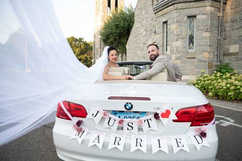 religious wedding photography
Wedding photographer in CT
Wedding photographer in NYC
wedding photo just married
Vanessa Trettel Photography'