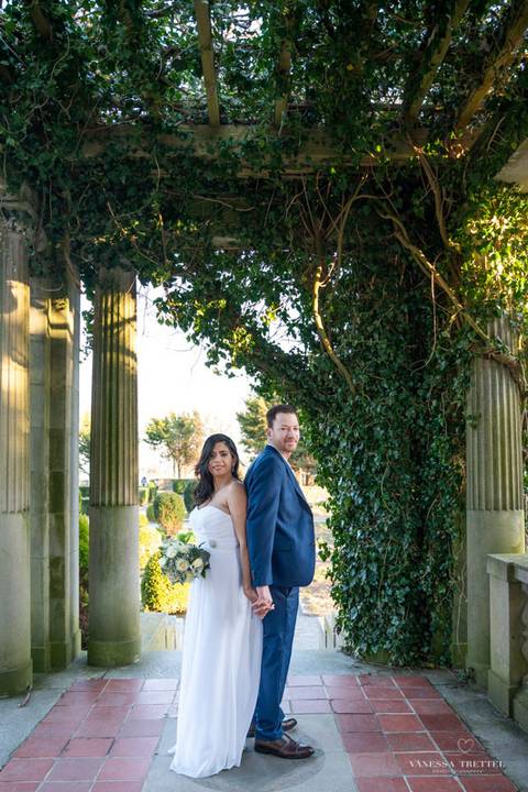 wedding photos
trash the dress photography
couple photographer CT
Eolia Mansion Harkness State Park
Vanessa Trettel Photography'