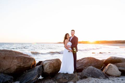 wedding photos
trash the dress photography
couple photographer CT
Eolia Mansion Harkness State Park
Vanessa Trettel Photography'
