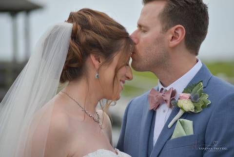 wedding photography
wedding dress
Guilford Yacht Club
wedding photographers in CT
wedding venue in CT
Vanessa Trettel Photography'