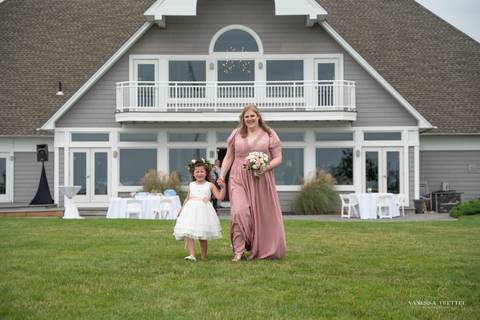 wedding photography
wedding dress
Guilford Yacht Club
wedding photographers in CT
wedding venue in CT
Vanessa Trettel Photography'