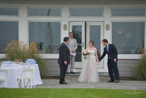 wedding photography
wedding dress
Guilford Yacht Club
wedding photographers in CT
wedding venue in CT
Vanessa Trettel Photography'