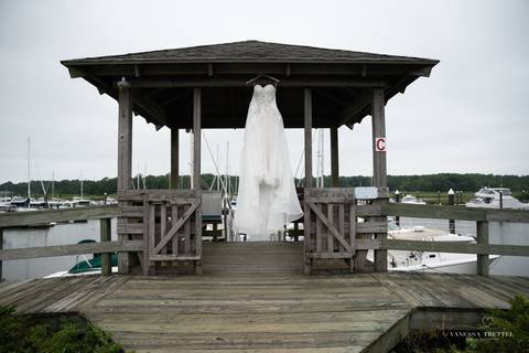 wedding photography
wedding dress
Guilford Yacht Club
wedding photographers in CT
wedding venue in CT
Vanessa Trettel Photography'