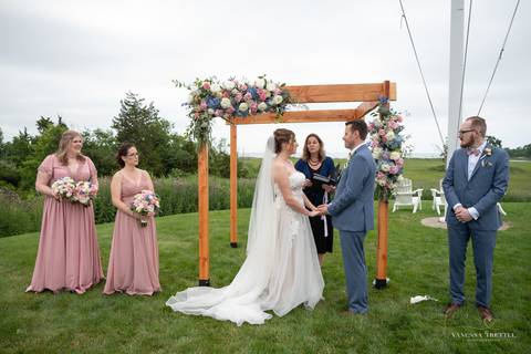 wedding photography
wedding dress
Guilford Yacht Club
wedding photographers in CT
wedding venue in CT
Vanessa Trettel Photography'