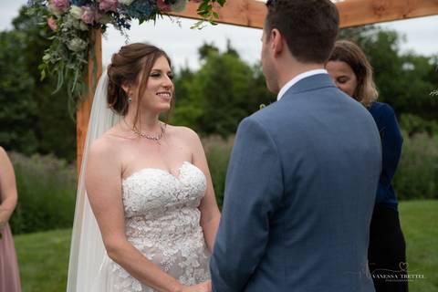 wedding photography
wedding dress
Guilford Yacht Club
wedding photographers in CT
wedding venue in CT
Vanessa Trettel Photography'