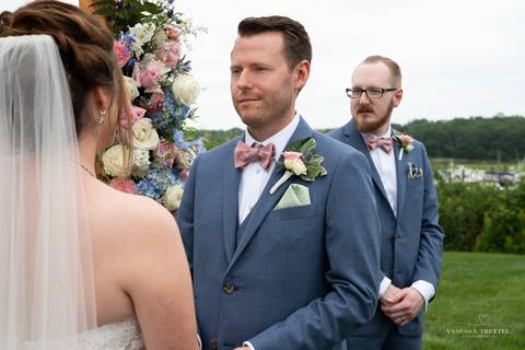 wedding photography
wedding dress
Guilford Yacht Club
wedding photographers in CT
wedding venue in CT
Vanessa Trettel Photography'