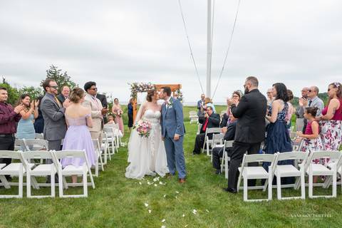 wedding photography
wedding dress
Guilford Yacht Club
wedding photographers in CT
wedding venue in CT
Vanessa Trettel Photography'