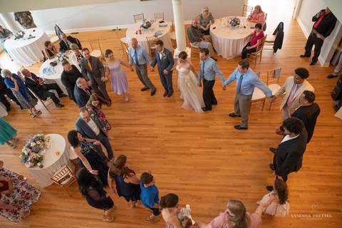 wedding photography
wedding dress
Guilford Yacht Club
wedding photographers in CT
wedding venue in CT
Vanessa Trettel Photography'