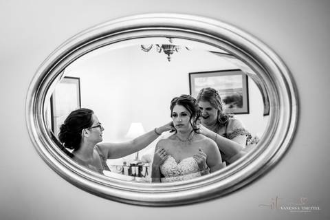 wedding photography
wedding dress
Guilford Yacht Club
wedding photographers in CT
wedding venue in CT
Vanessa Trettel Photography'