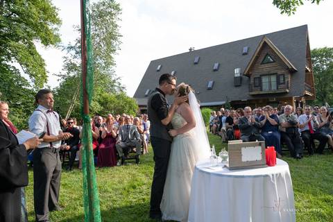 wedding photo
first look photography
best wedding photographer in CT
wedding dresses
wedding venues in CT
Vanessa Trettel Photography
StoneHurst at Hampton Valley - CT'