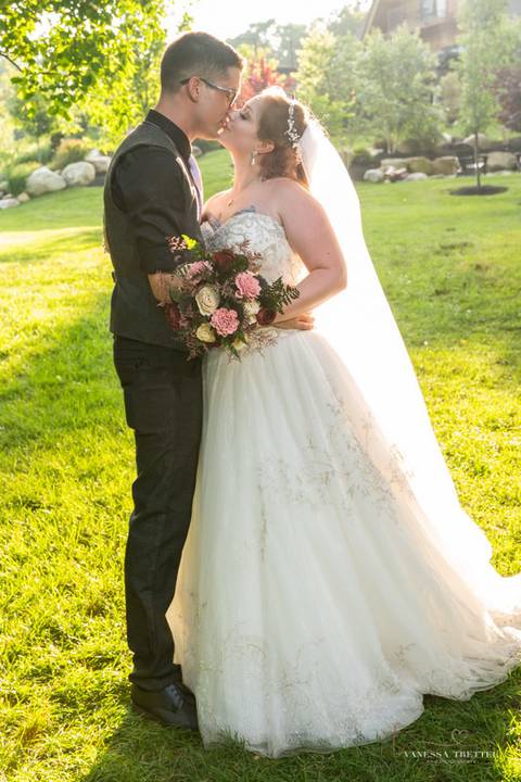 wedding photo
first look photography
best wedding photographer in CT
wedding dresses
wedding venues in CT
Vanessa Trettel Photography
StoneHurst at Hampton Valley - CT'