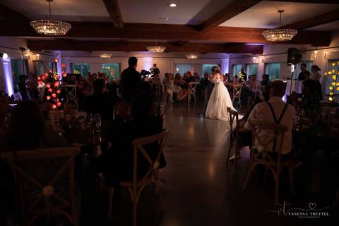 wedding photo
first look photography
best wedding photographer in CT
wedding dresses
wedding venues in CT
Vanessa Trettel Photography
StoneHurst at Hampton Valley - CT'