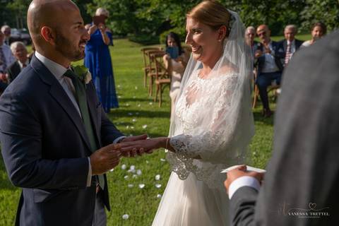 wedding photo
first look photography
best wedding photographer in CT
wedding dresses
wedding venues in CT
Vanessa Trettel Photography
Evergreen Bed and Breakfast, Southbury CT'